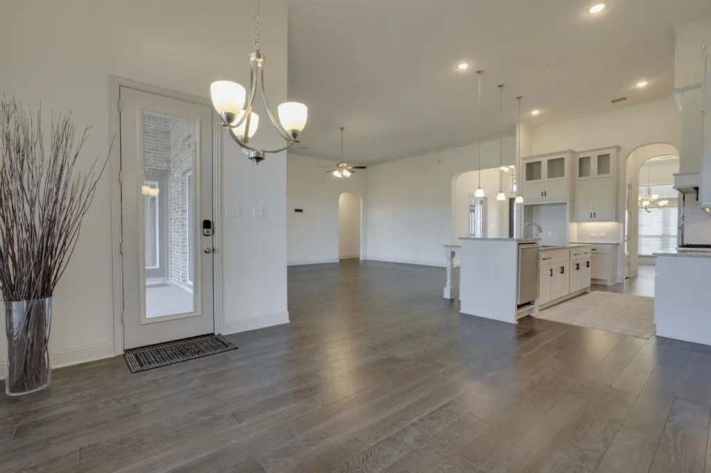 2924 Prairie View Drive
