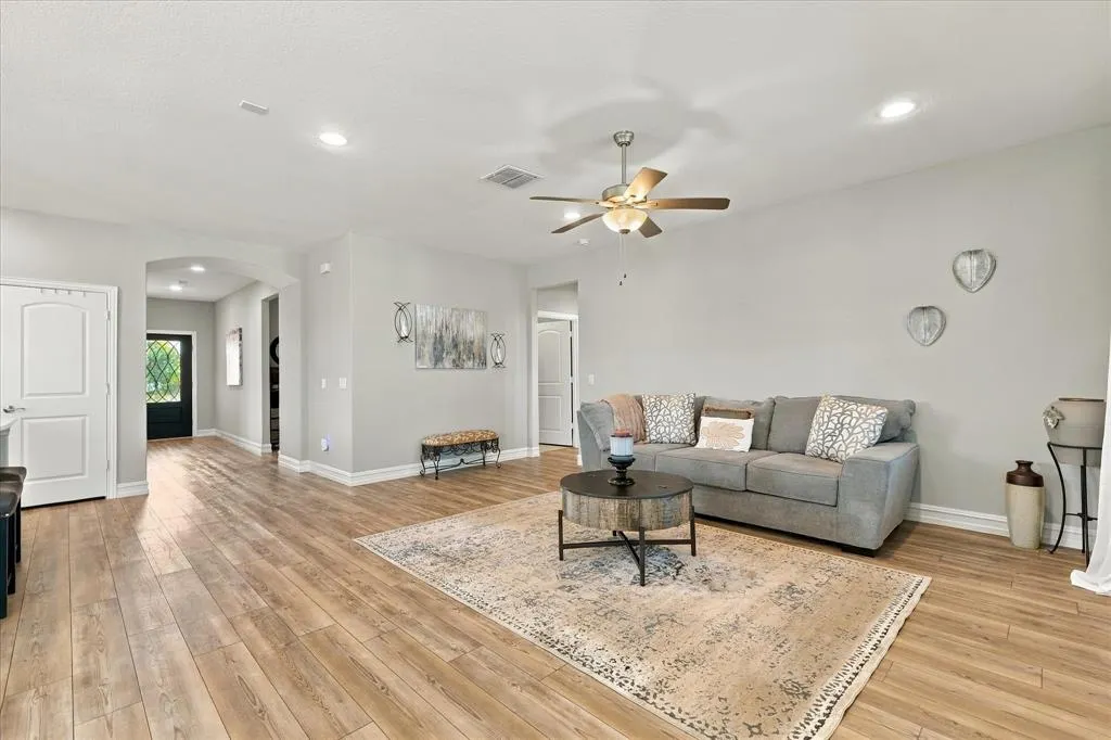 965 Memorial Drive