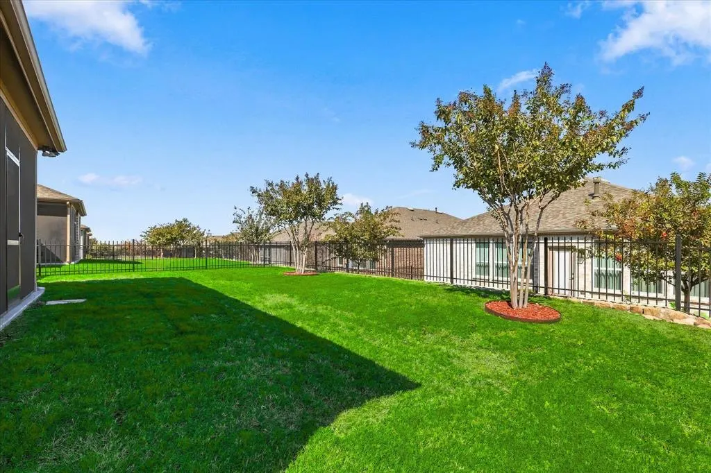 965 Memorial Drive