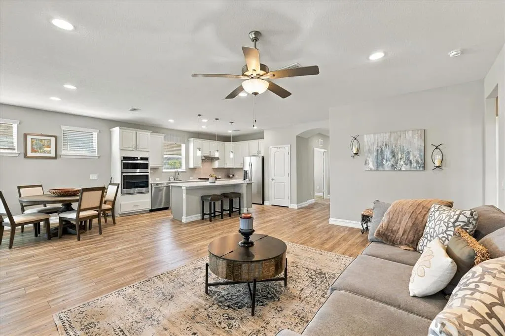 965 Memorial Drive