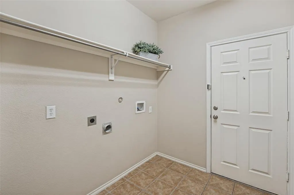 7225 Rembrandt Drive