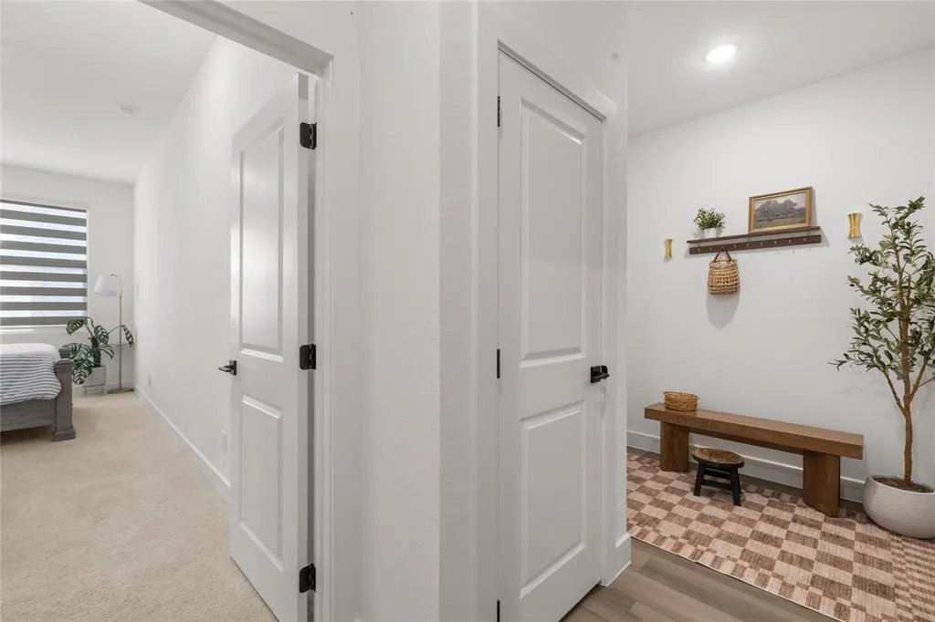 221 Diamond Dale