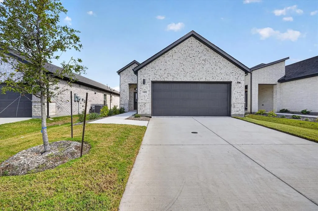 3405 High Valley Drive