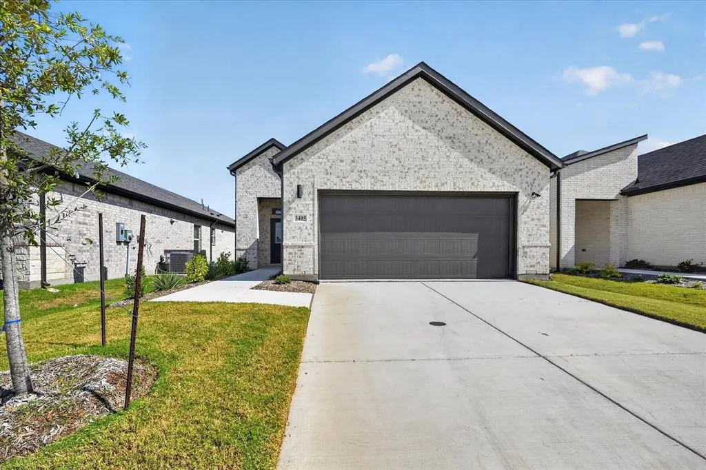3405 High Valley Drive