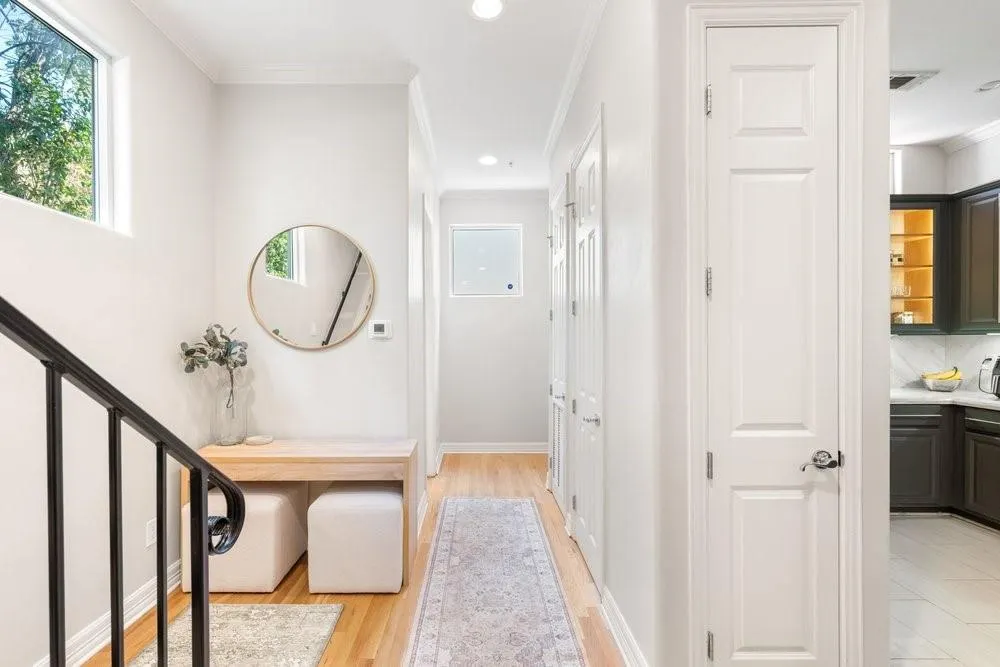 3707 Gilbert Avenue #17
