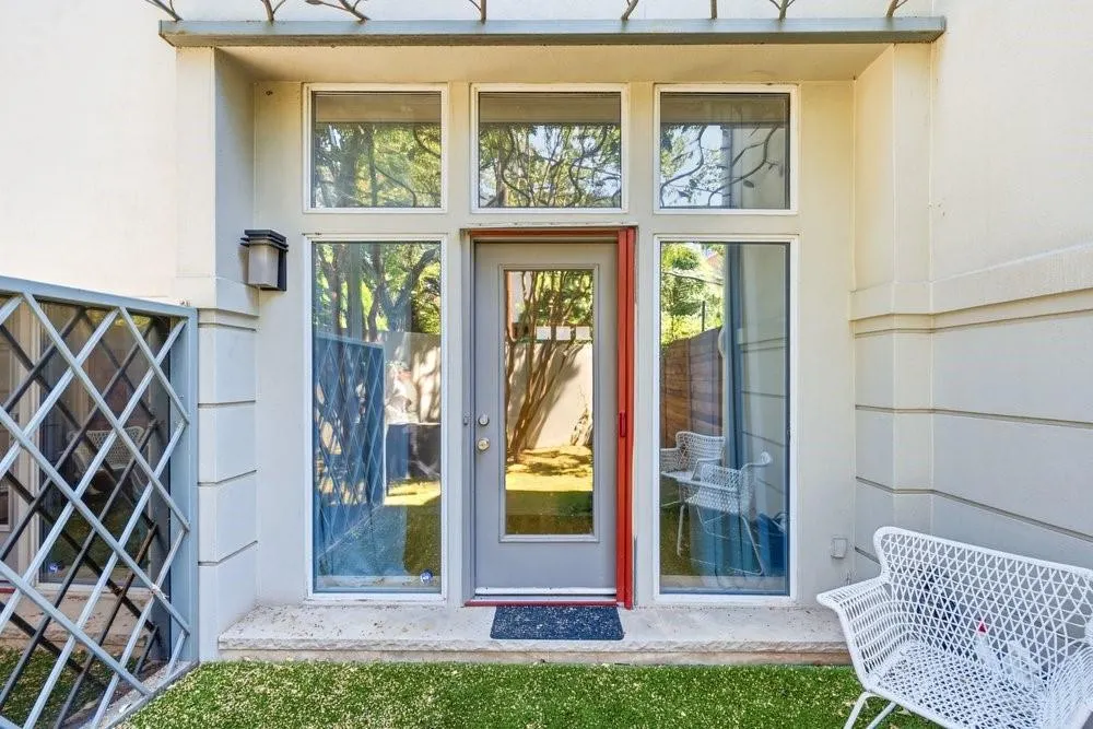 3707 Gilbert Avenue #17