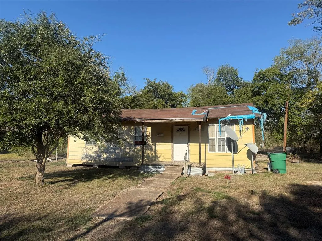 310 N ELM