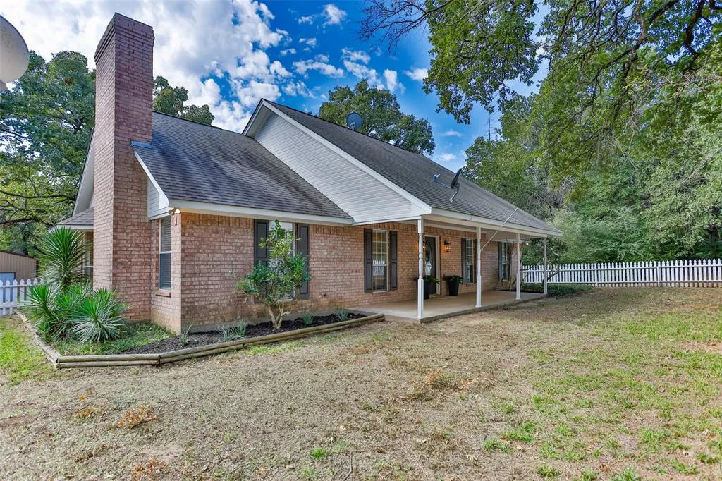 864 County Road 2114