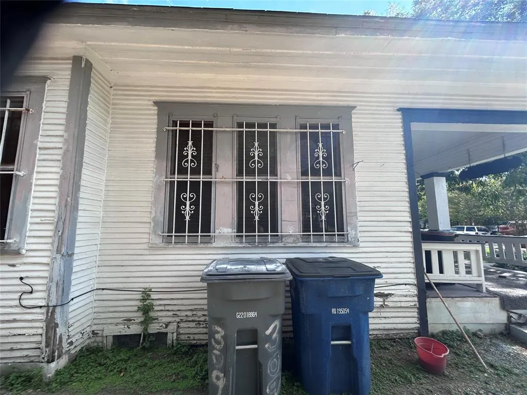 309 W Page Avenue