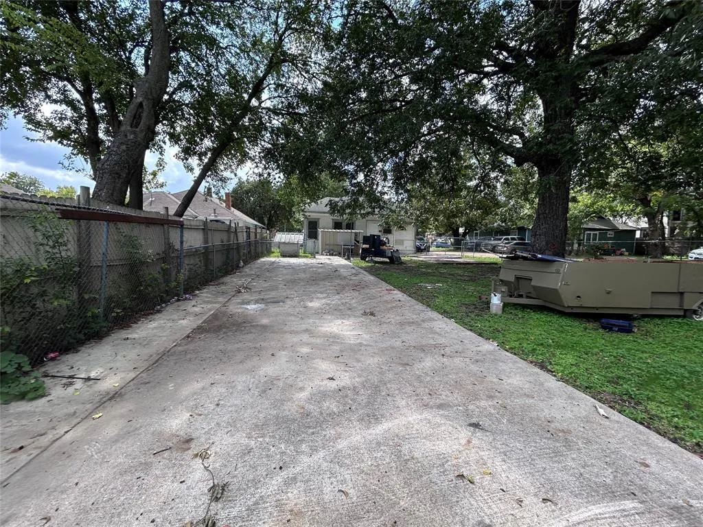 309 W Page Avenue