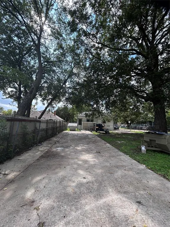 309 W Page Avenue