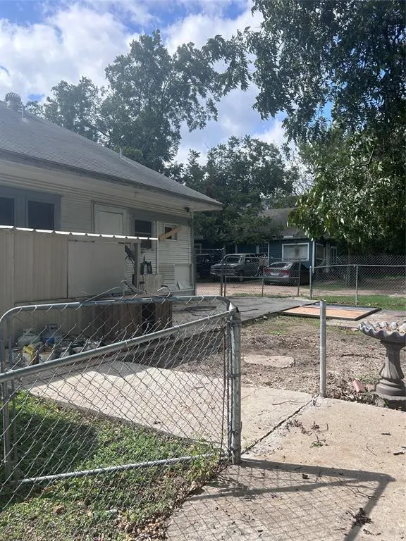309 W Page Avenue