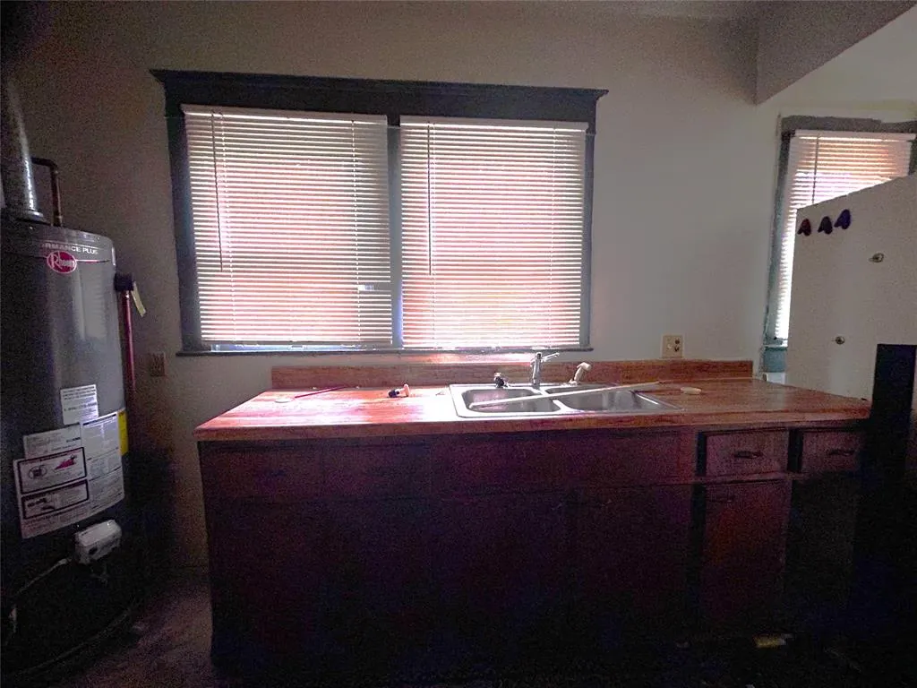 309 W Page Avenue