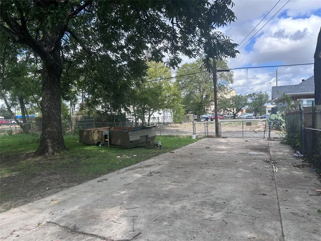 309 W Page Avenue