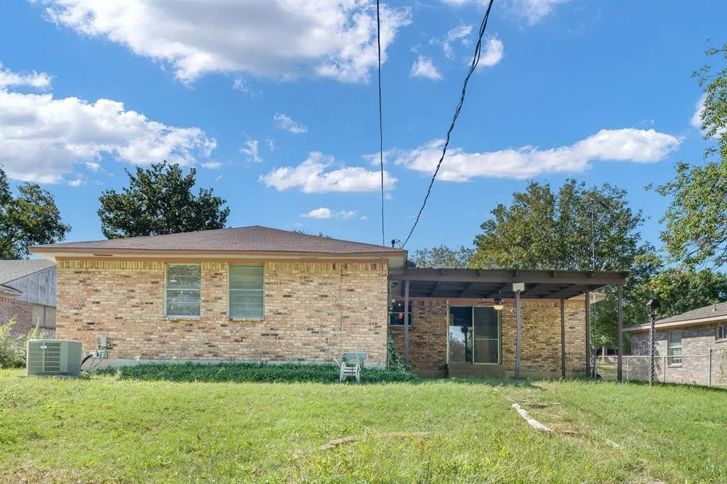 2334 Rockyglen Drive