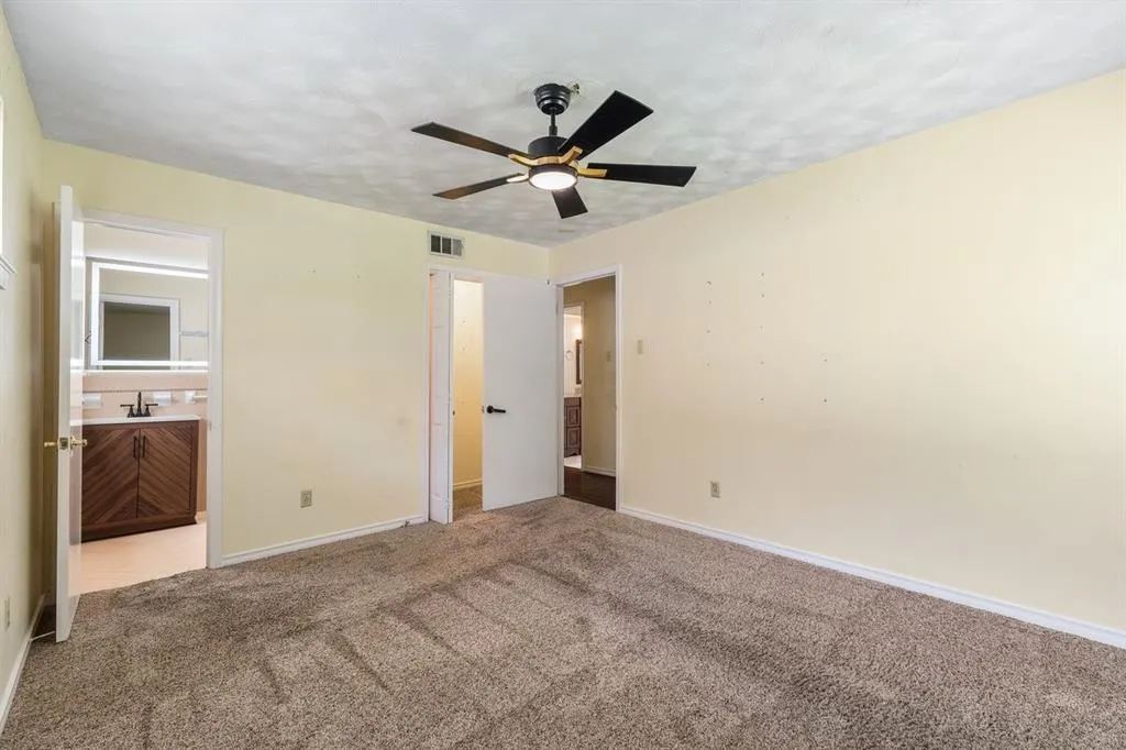 2334 Rockyglen Drive