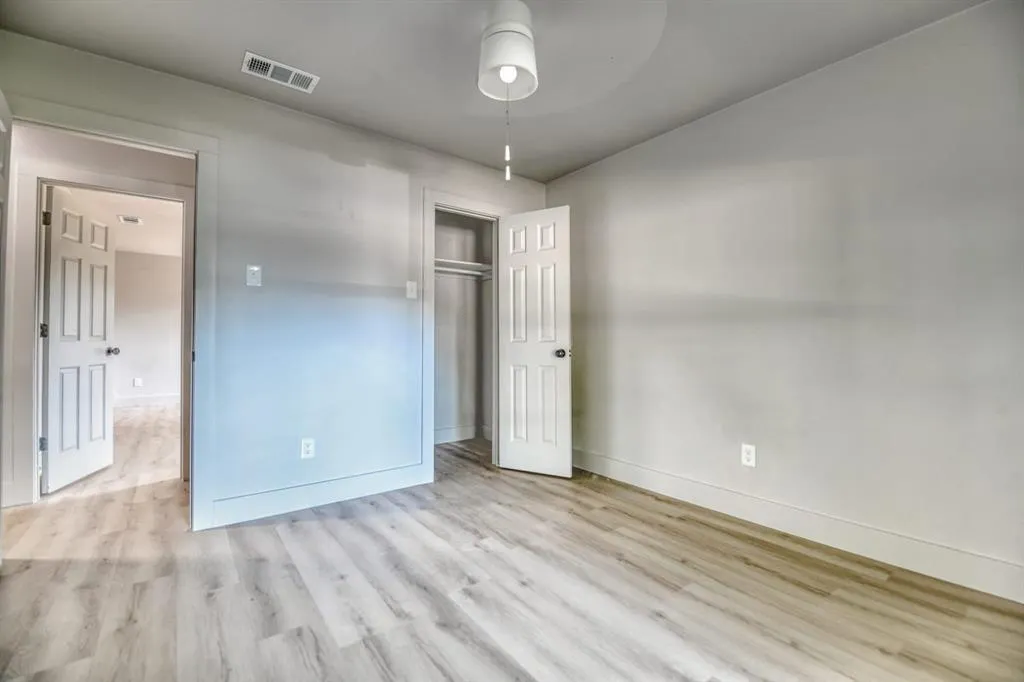 8085 Dove Cove