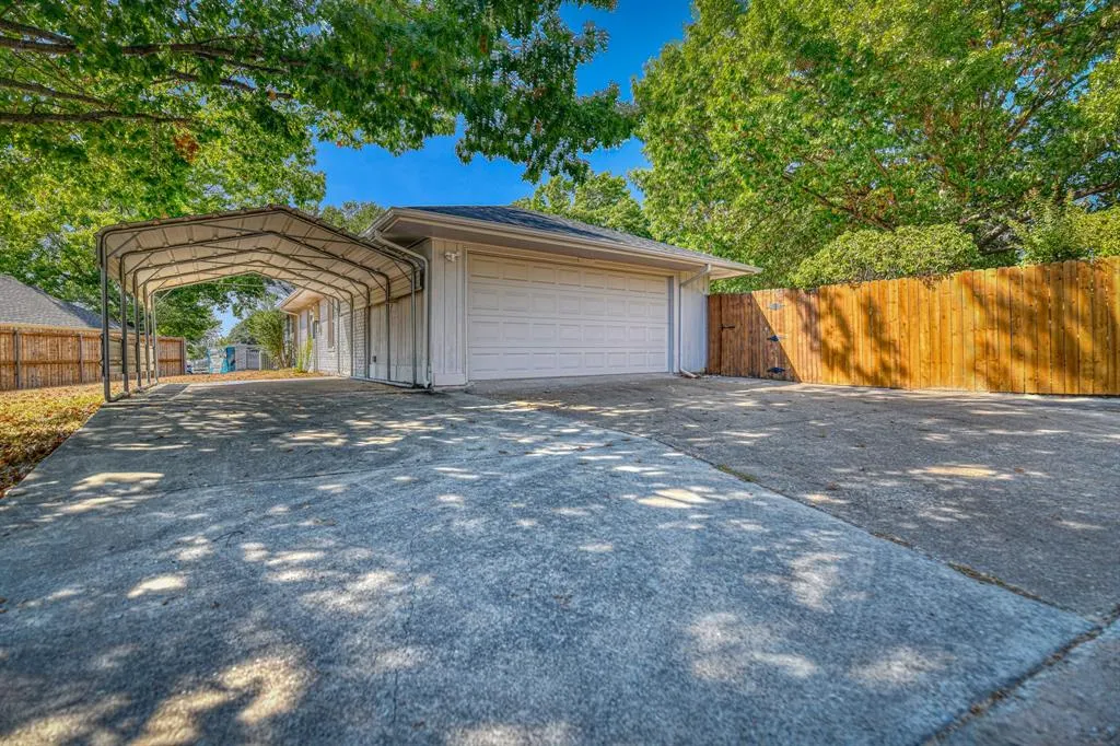 8085 Dove Cove