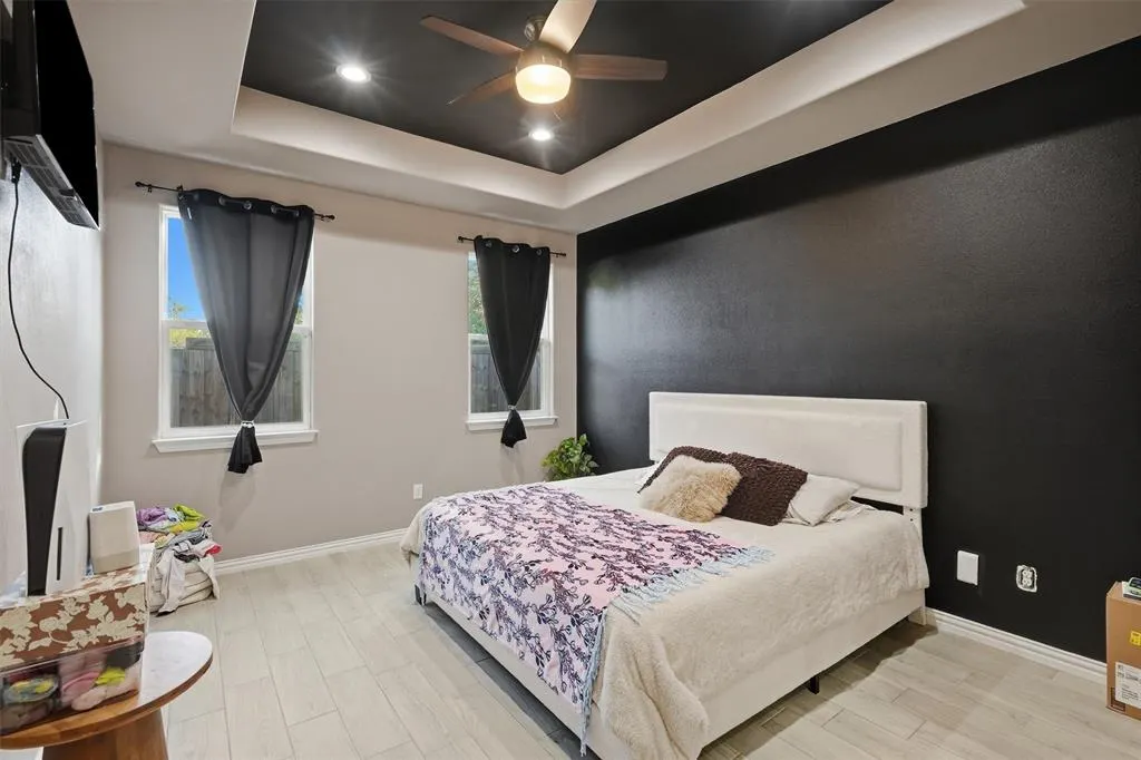 5625 Barkridge Drive