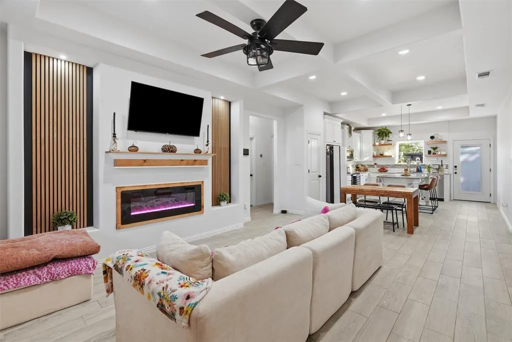 5625 Barkridge Drive