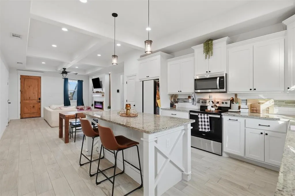 5625 Barkridge Drive