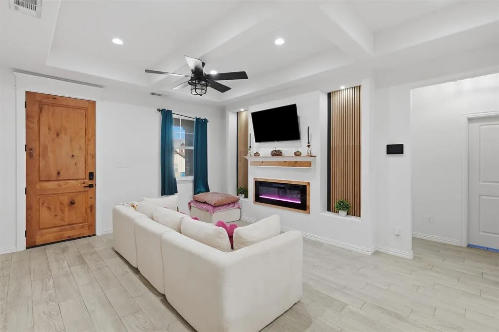 5625 Barkridge Drive