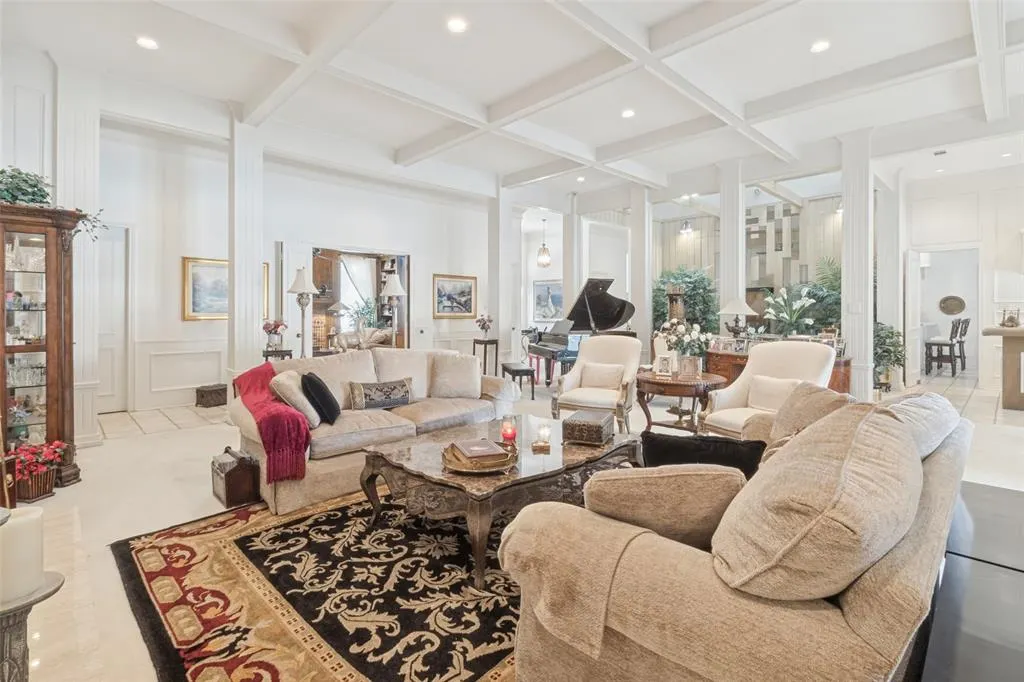 6215 Raintree Court