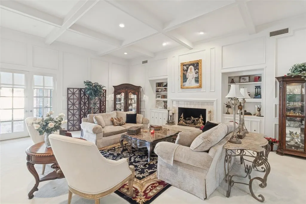 6215 Raintree Court