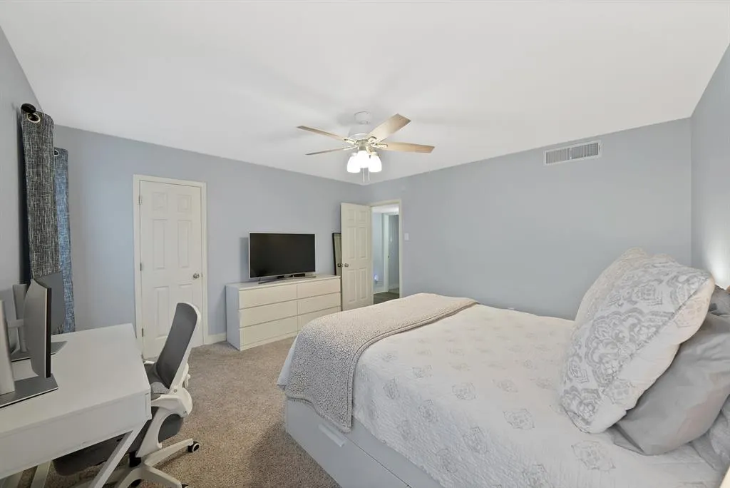 7738 Meadow Road #109
