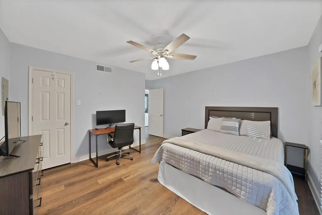 7738 Meadow Road #109