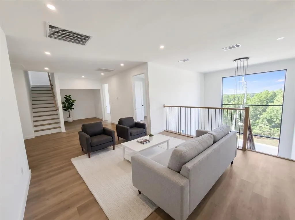 438 Bonnie View Road
