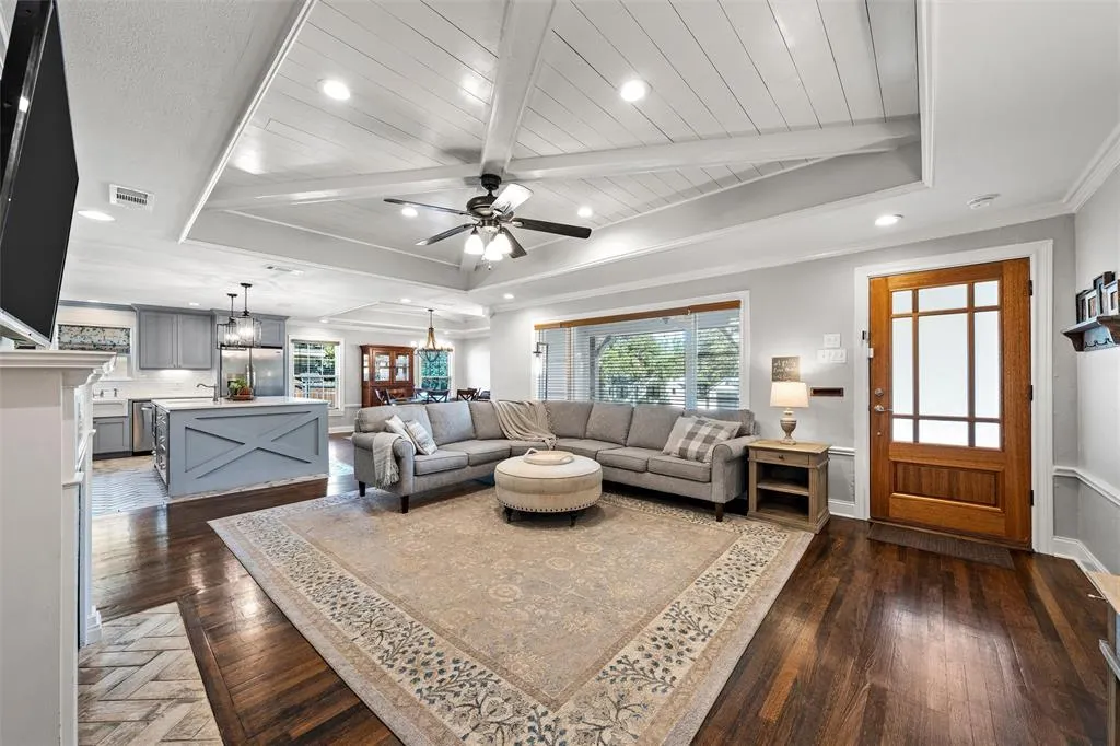 200 Oriental Road