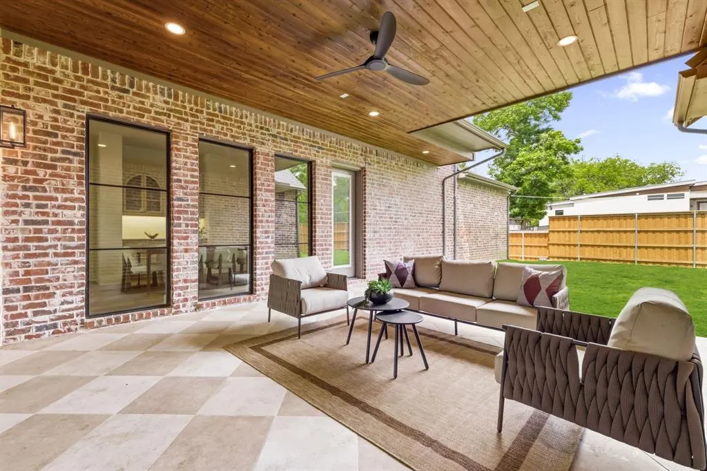 7153 Cornelia Lane