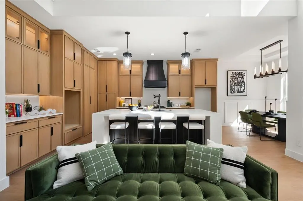 1506 Doyle