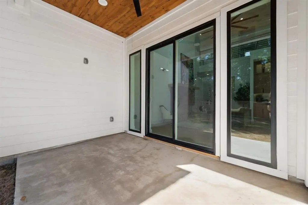 1506 Doyle