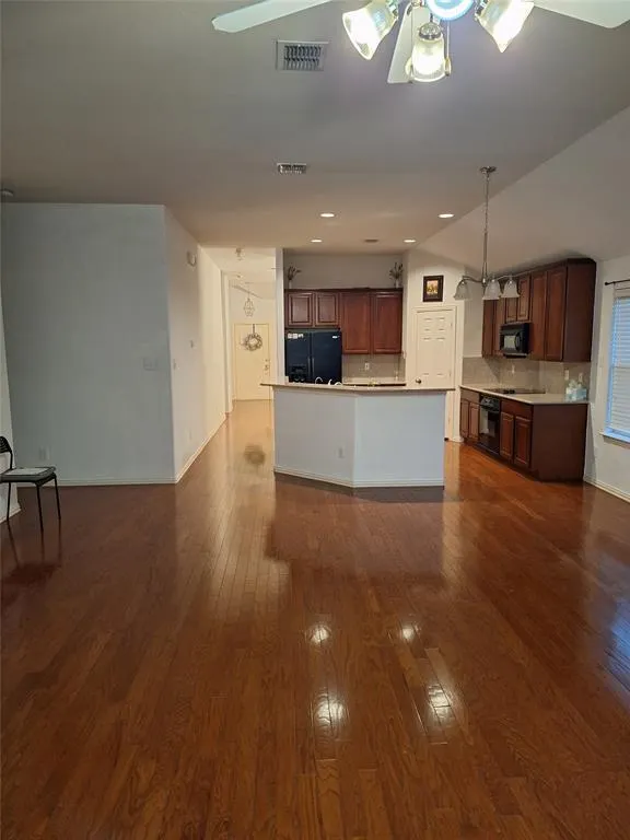 2338 Jaguar Drive