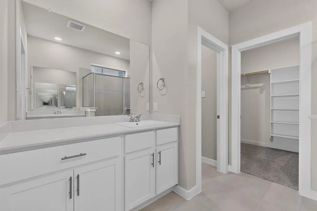 6001 Kaitlynn Drive
