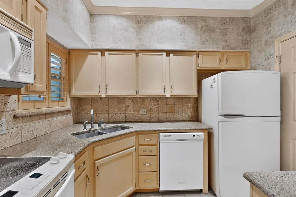 4067 Beltway Drive #133