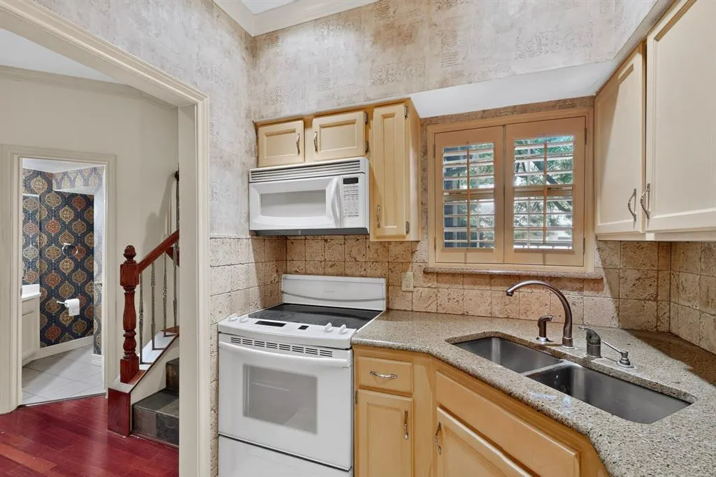 4067 Beltway Drive #133