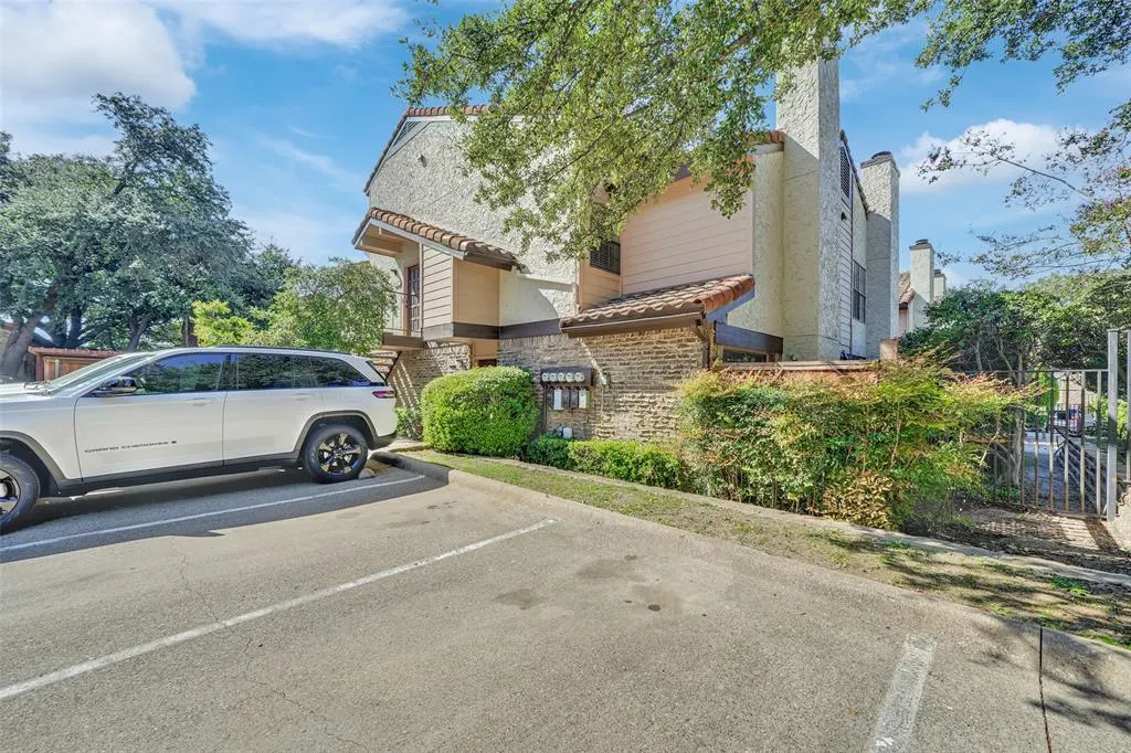 5626 Preston Oaks Road #50B
