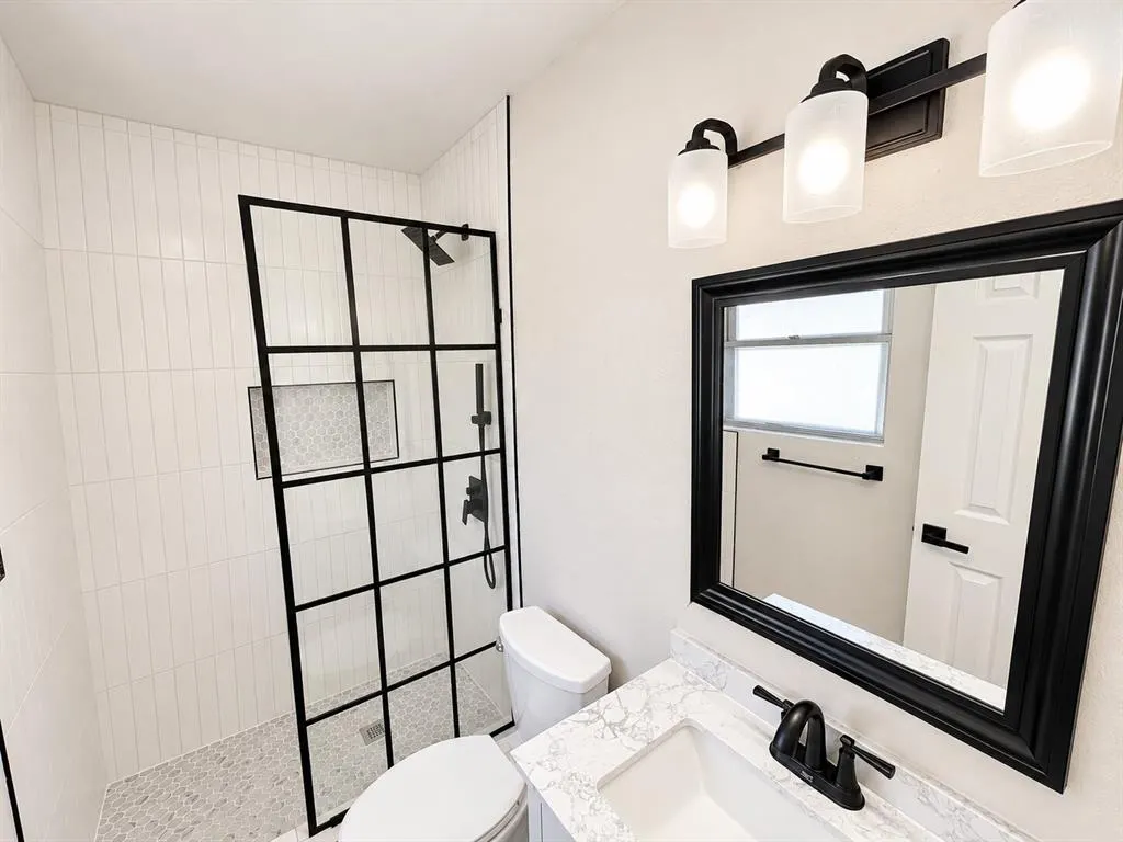 1307 Crestridge Drive