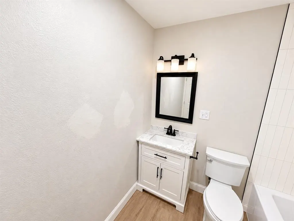 1307 Crestridge Drive