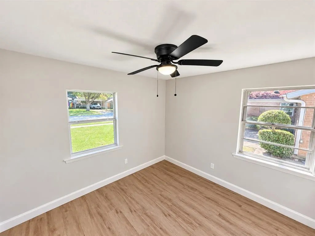 1307 Crestridge Drive