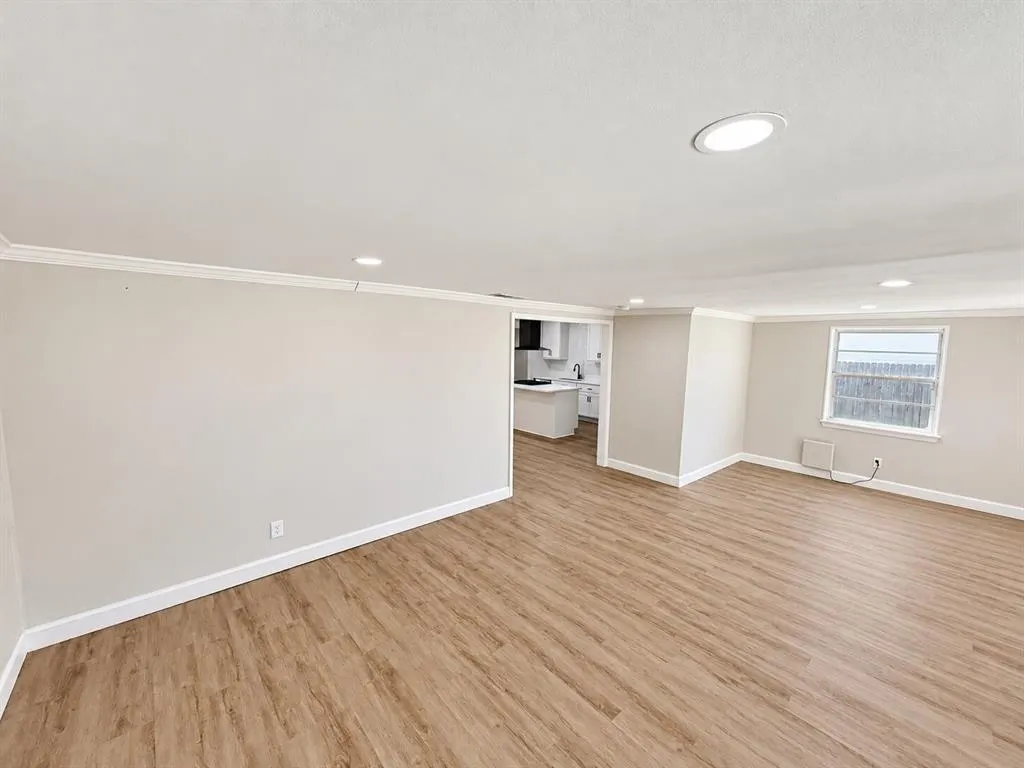 1307 Crestridge Drive