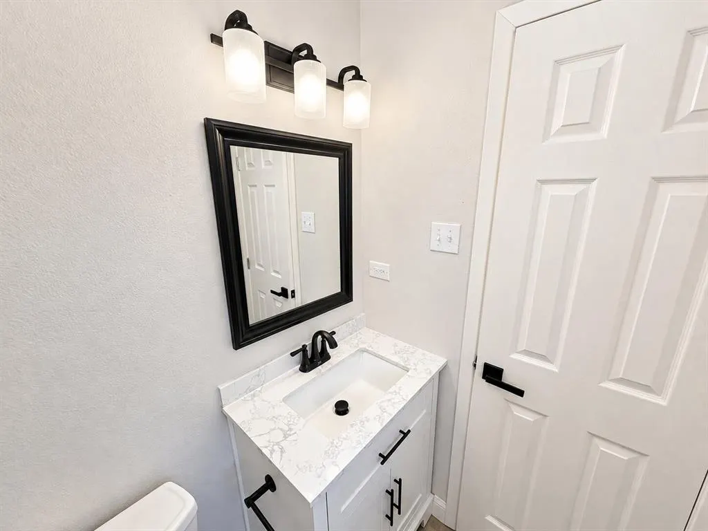 1307 Crestridge Drive