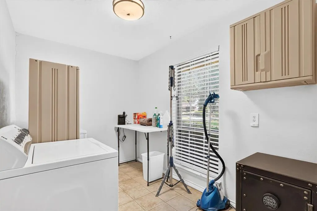 1907 Deep Valley Drive