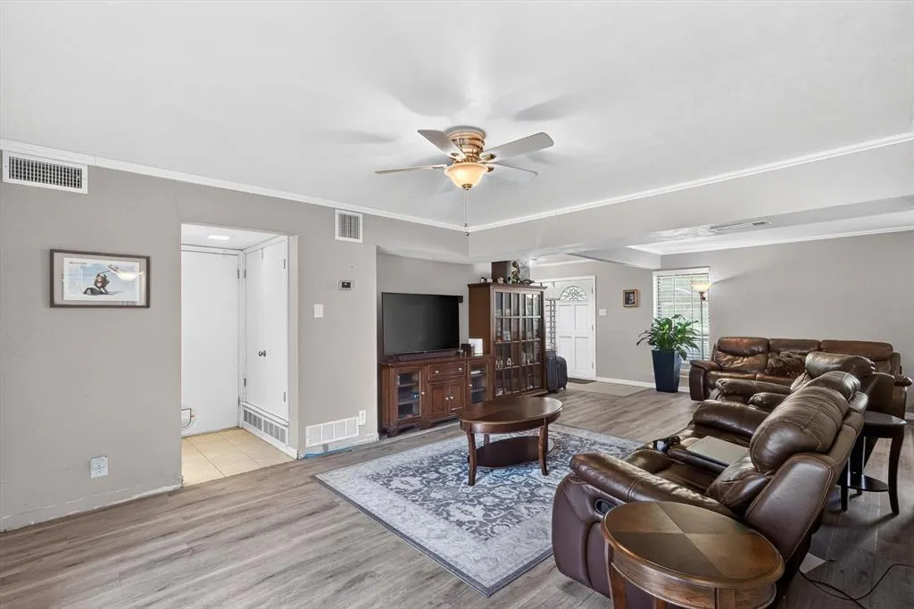 1907 Deep Valley Drive