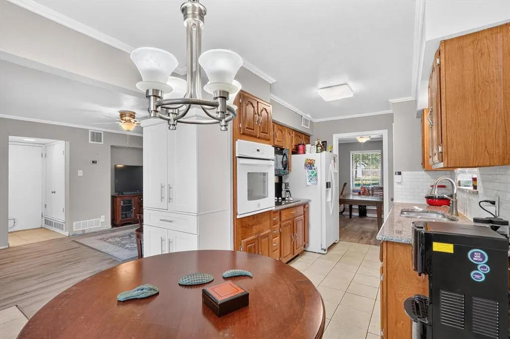 1907 Deep Valley Drive
