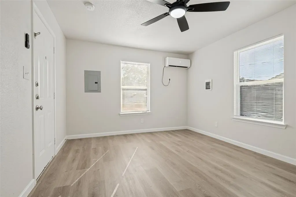 407 N Justin Avenue #A