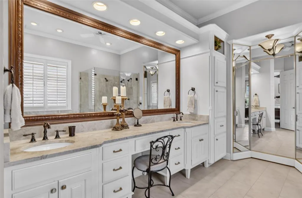 10996 Cattail Pointe